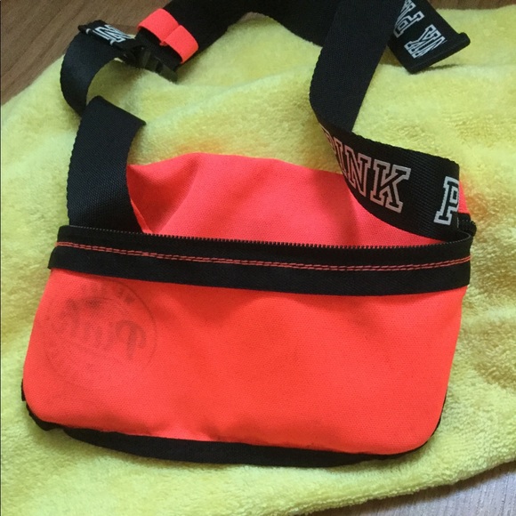 PINK VS Fanny Pack & Drink Koozie🌊😎🐚☀️ - Picture 7 of 8